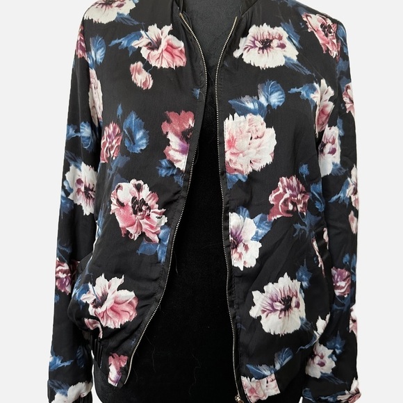 Bomber Flower Jacket in black with flowers all over in size small. - Picture 1 of 4